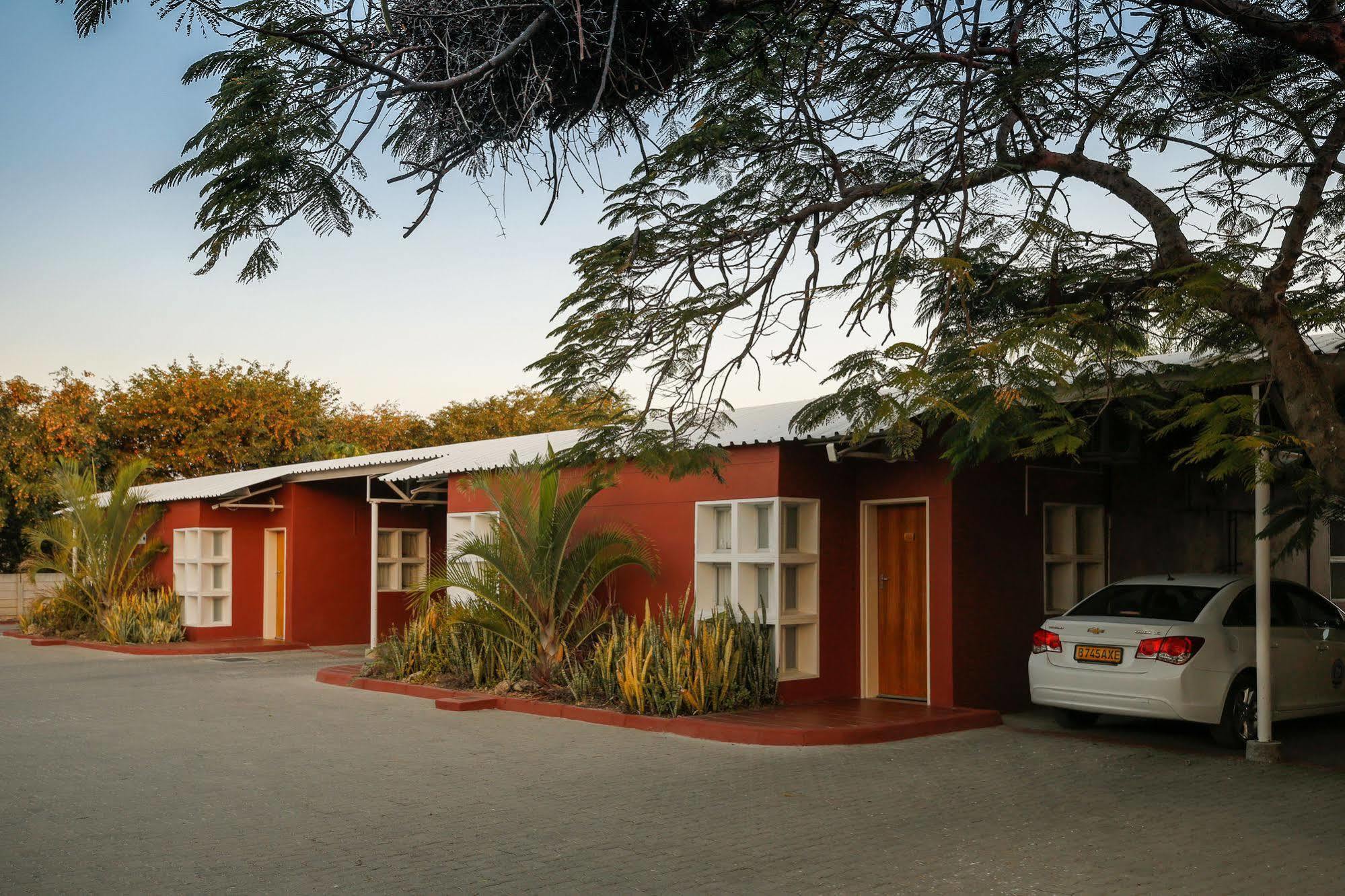 Mokoro Lodge Maun Exterior foto