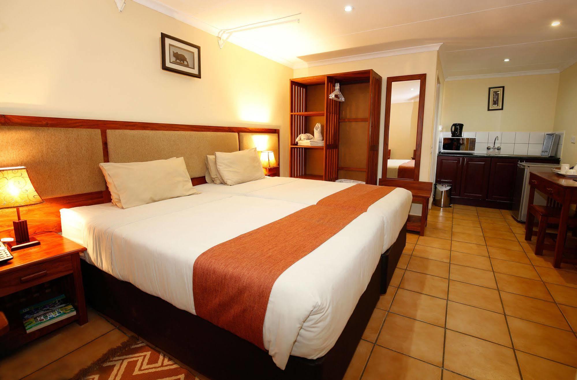 Mokoro Lodge Maun Exterior foto